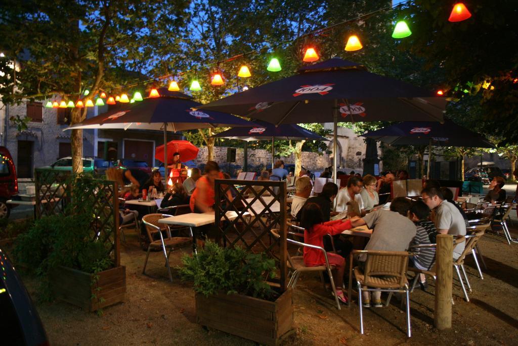 Hôtel Restaurant du Pêcheur Lavoûte-Chilhac Exterior foto
